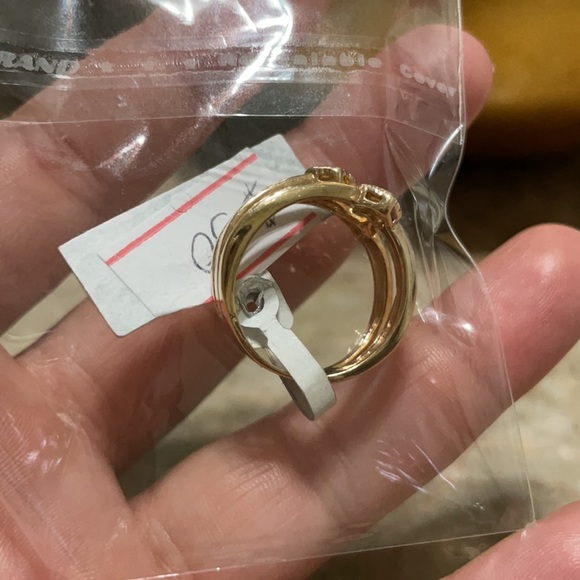 ring - Picture 3 of 3